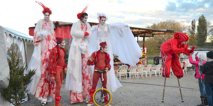 marche-de-noel-parade2013