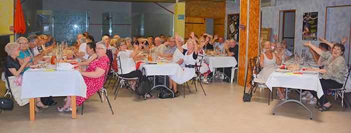 accueil amitié repas juin2015