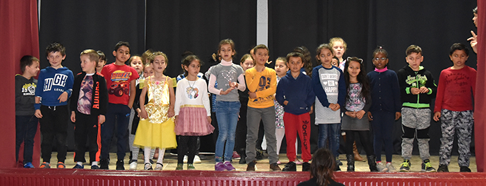 spectacle école aiguille